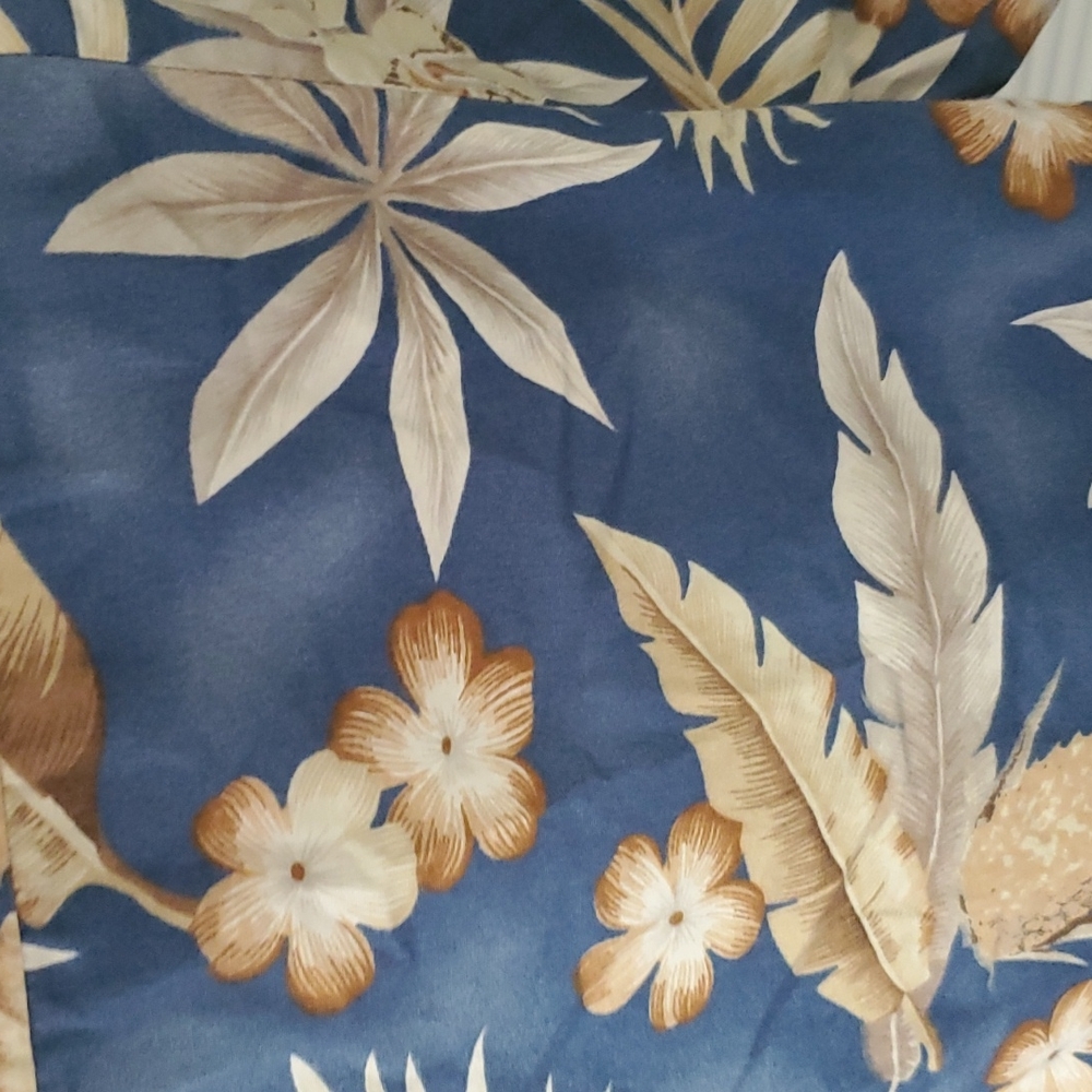 Topical short sleeve shirt - Picture 8 of 8